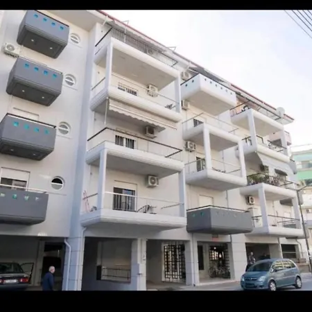 Appartment3 With Parking Larissa