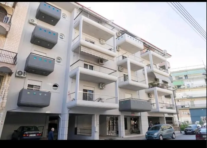 Appartment3 With Parking Larissa